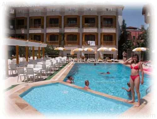 Mr. Crane Hotel 9